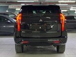 Mitsubishi Montero Sport-6