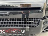 Land Rover Defender-4