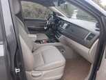 Kia Carnival-9
