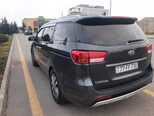 Kia Carnival-10