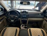Toyota Camry-11