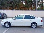 Opel Vectra-10