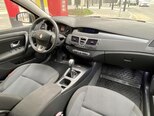 Renault Laguna-10