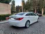 Hyundai Sonata-4