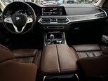 BMW X7-13