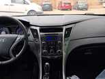 Hyundai Sonata-13