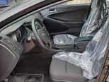 Hyundai Sonata-15