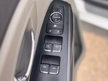 Kia Carnival-15