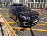 Kia Carnival-9