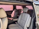 Kia Carnival-12