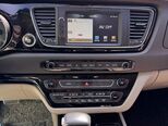 Kia Carnival-14
