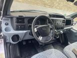 Ford Transit-13