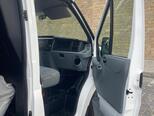 Ford Transit-14