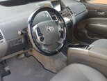Toyota Prius-11