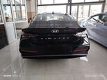 Hyundai Elantra-4