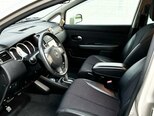 Nissan Tiida-5