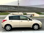 Nissan Tiida-4
