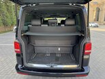 Volkswagen Multivan-17
