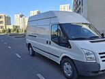Ford Transit-13