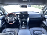 Toyota Land Cruiser-7