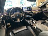 BMW 530e-10