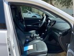 Hyundai Grand Santa Fe-5
