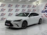 Lexus ES 300h-11