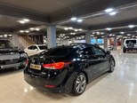 Hyundai Elantra-6
