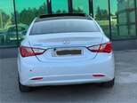 Hyundai Sonata-9