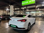 Hyundai Elantra-6