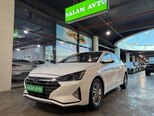 Hyundai Elantra-3