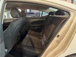 Hyundai Elantra-13