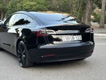 Tesla Model 3-6