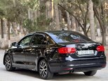 Volkswagen Jetta-10