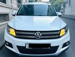 Volkswagen Tiguan-1