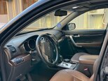 Kia Sorento-12