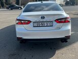 Toyota Camry-5