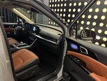 Kia Carnival-11