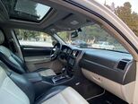 Chrysler 300C-9