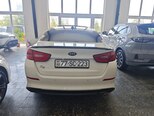 Kia K5-4