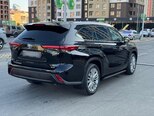 Toyota Highlander-5