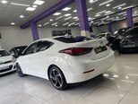 Hyundai Elantra-13