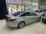 Hyundai Sonata-14