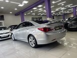 Hyundai Sonata-10