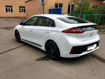 Hyundai IONIQ-17