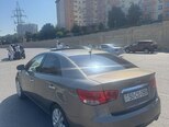 Kia Cerato-8