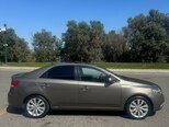 Kia Cerato-5