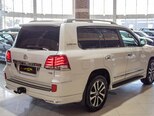 Toyota Land Cruiser-7