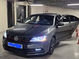 Volkswagen Jetta-1