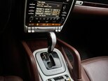 Porsche Cayenne-13
